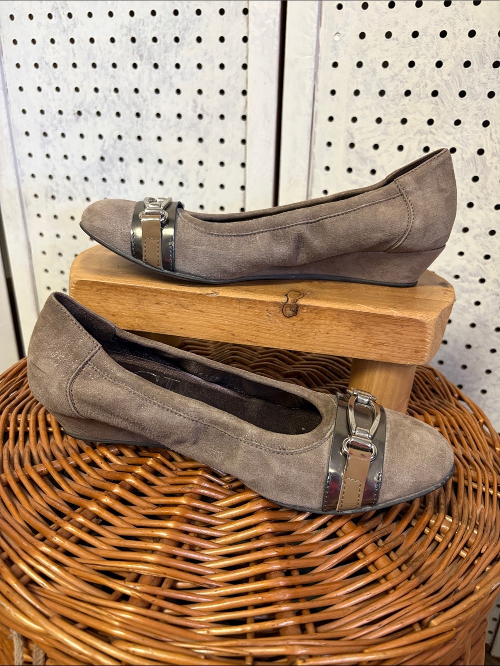 AGL leather